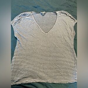 Lucky brand woman’s shirt size M
